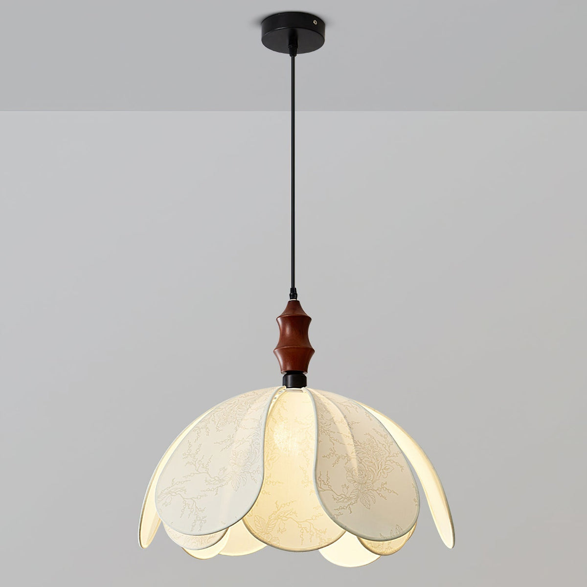 Side profile of the Savoy Pendant Light, showing its dimensions.