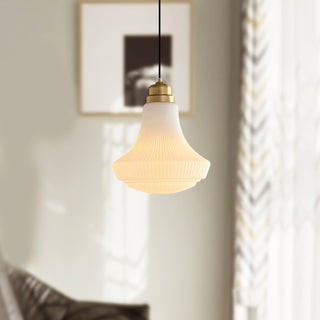 Solara Suspension en Verre Opale Canneleur Cloche Laiton Vintage