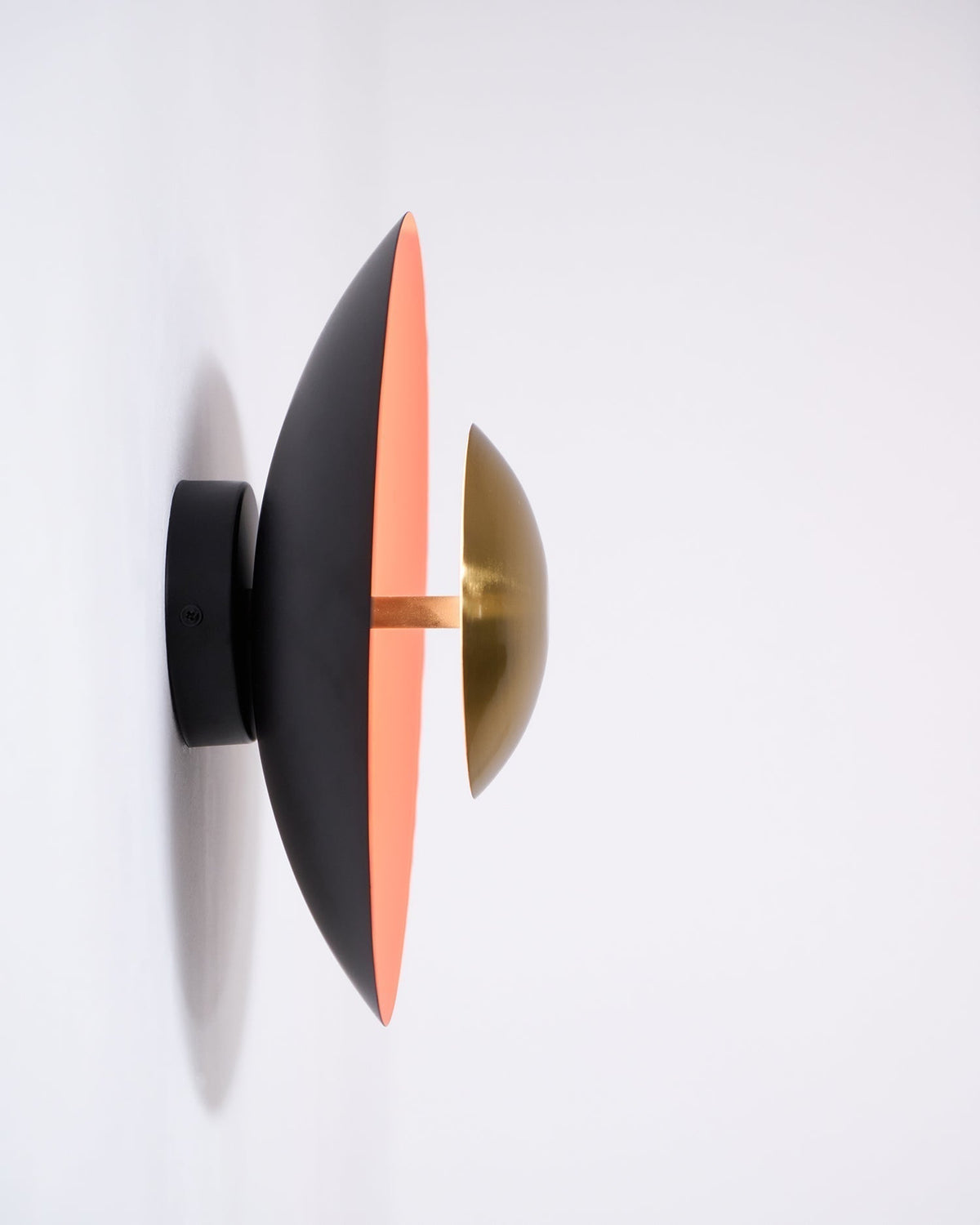Sirixel Simplicity Glow Plug-in Wall Light-Cielum