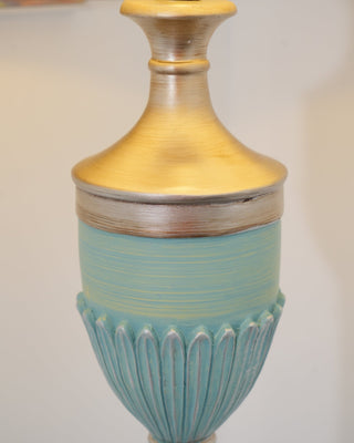 Niraaya Lampadaire en Résine Vintage