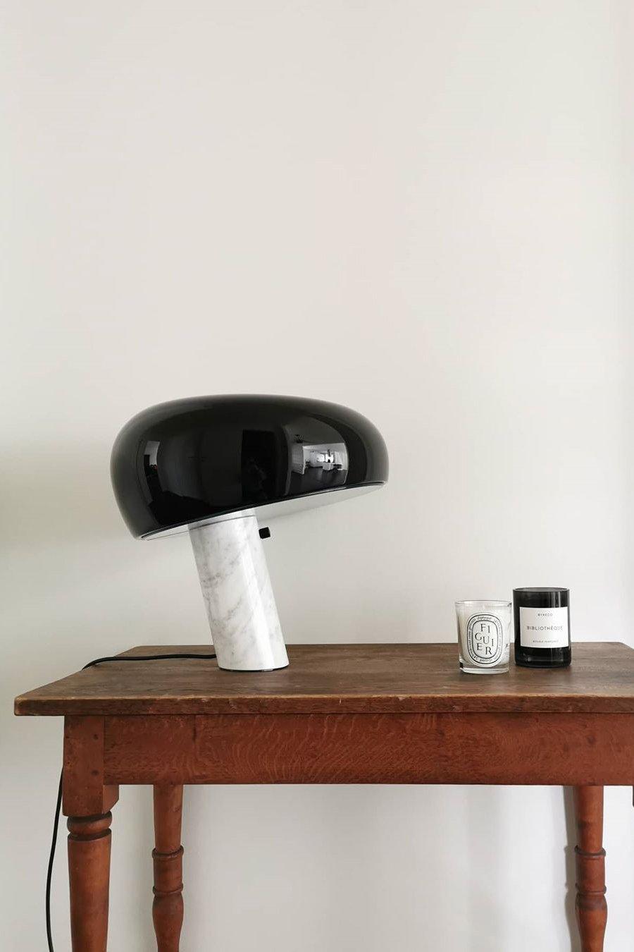 Nucleus Lampe de Table en Marbre