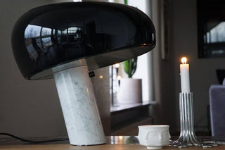 Nucleus Lampe de Table en Marbre