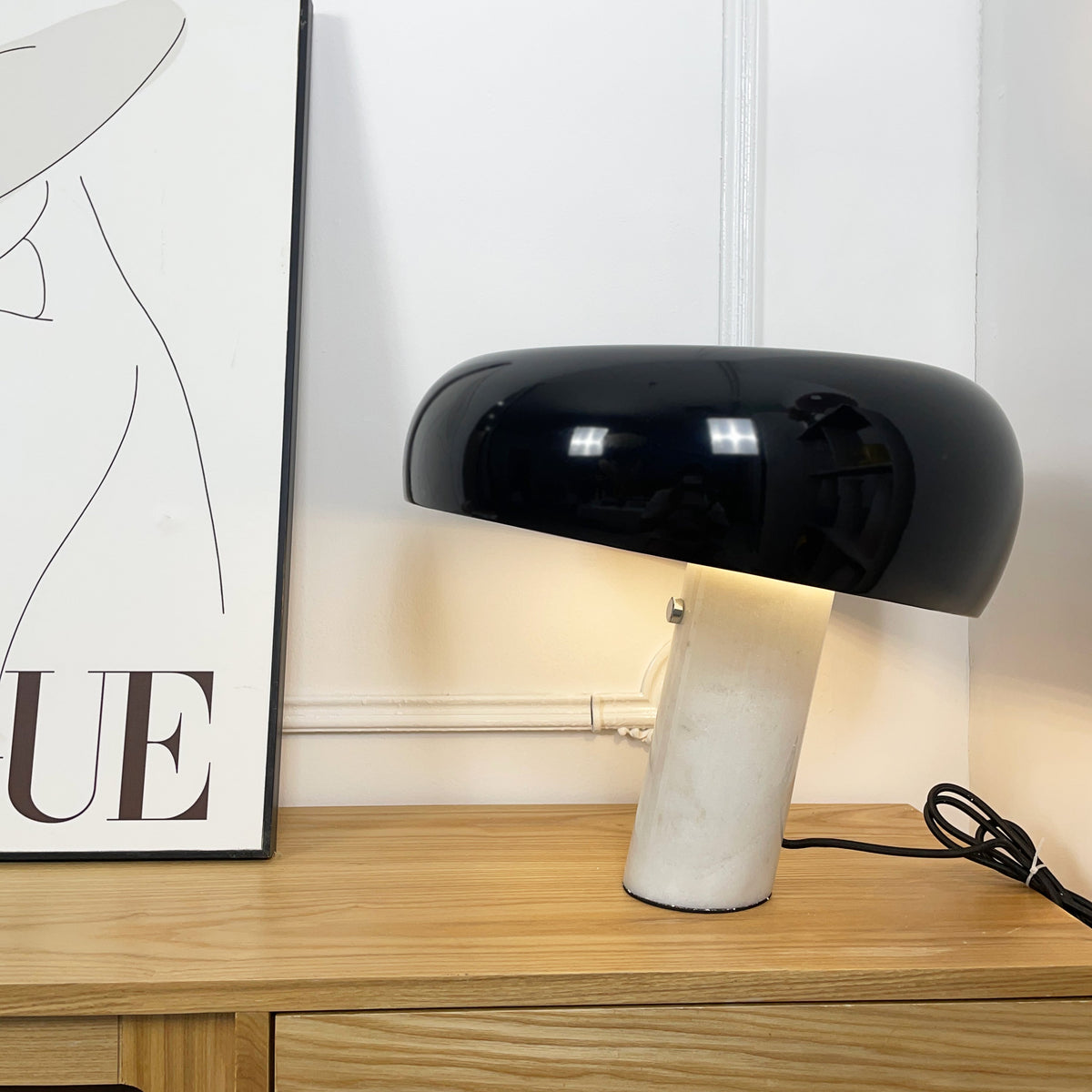 Nucleus Lampe de Table en Marbre