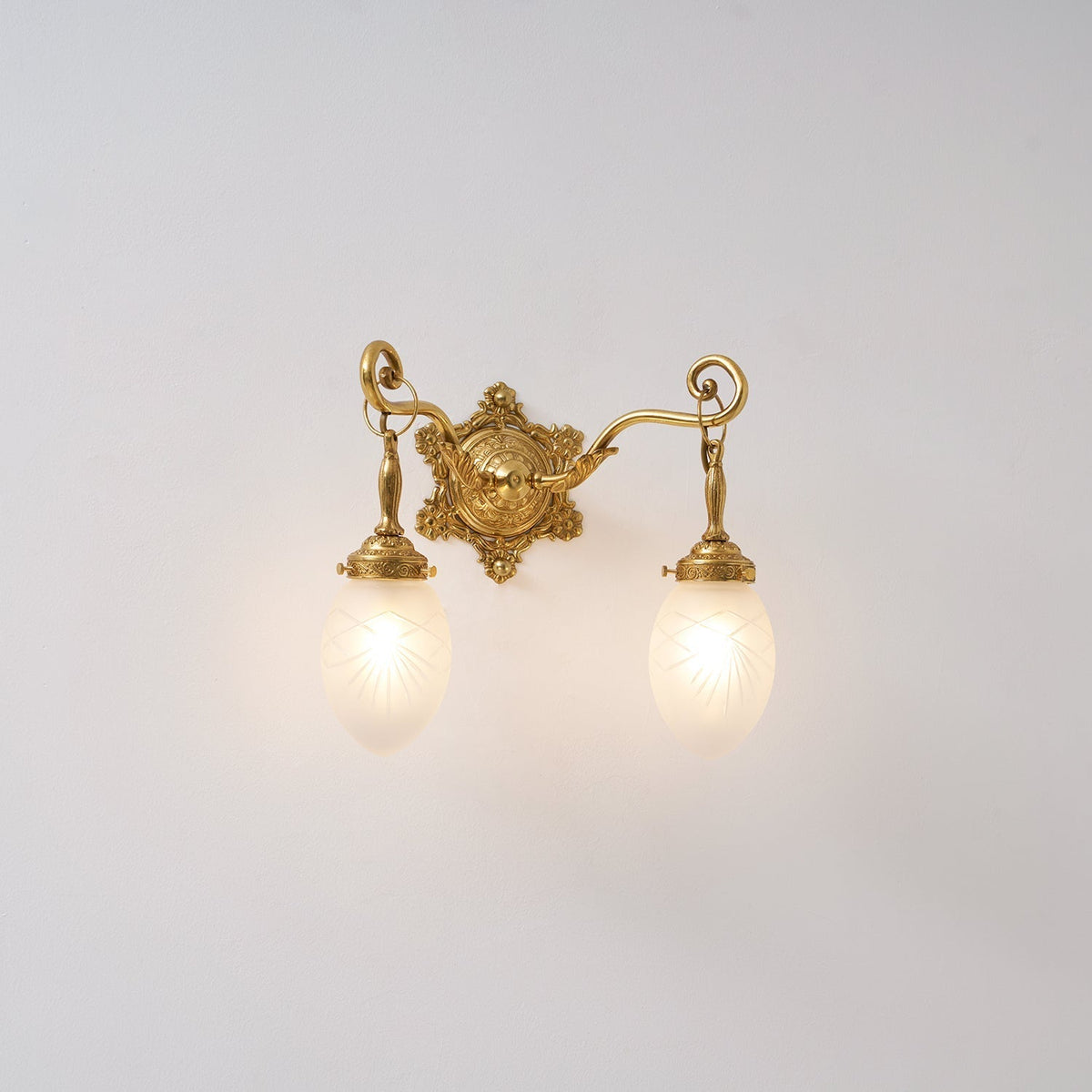 Varessa Applique Murale Classique