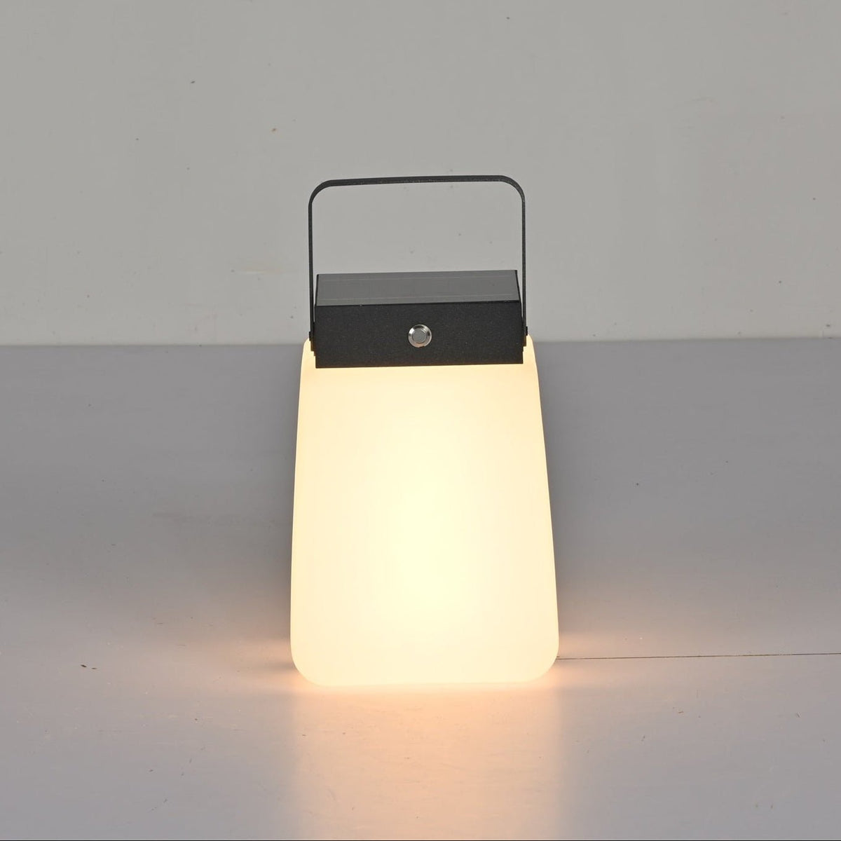 Emilina Lumière Extérieure PE Minimaliste
