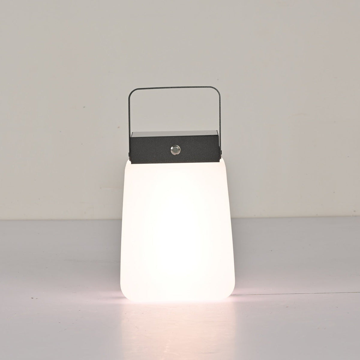 Emilina Lumière Extérieure PE Minimaliste
