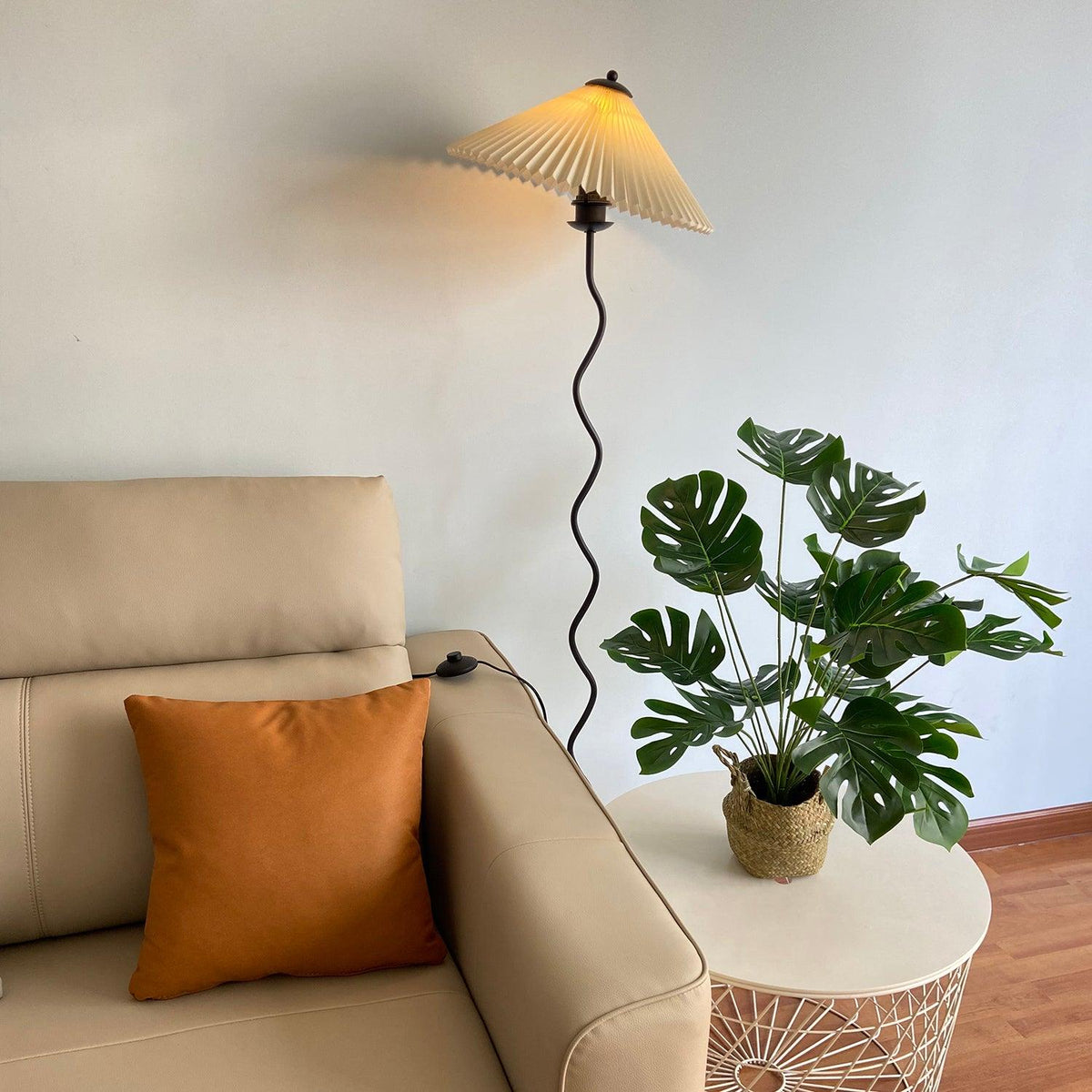 Avenaelia Lampadaire