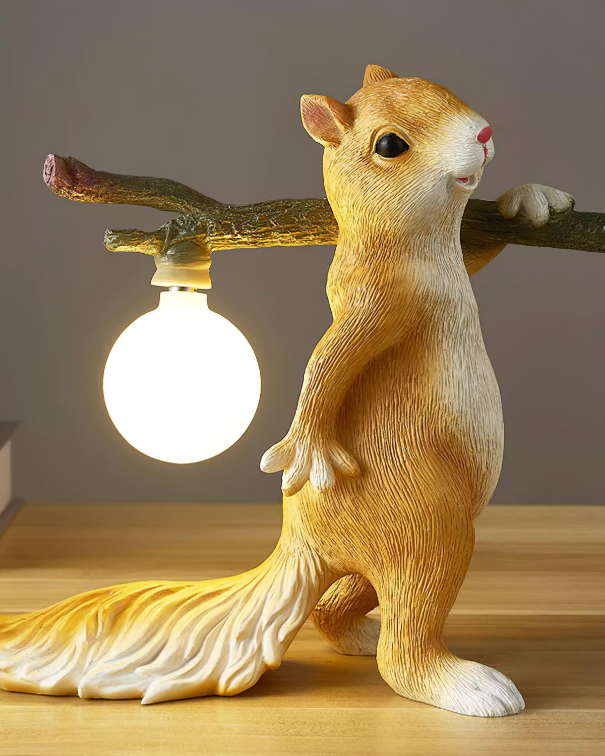 Squirrel Lampe de Table