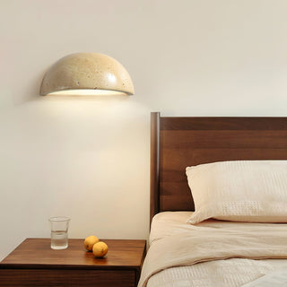 Vethayra Demi-Dôme Travertin Luminaire Mural