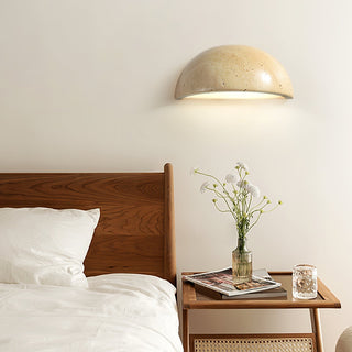 Vethayra Demi-Dôme Travertin Luminaire Mural