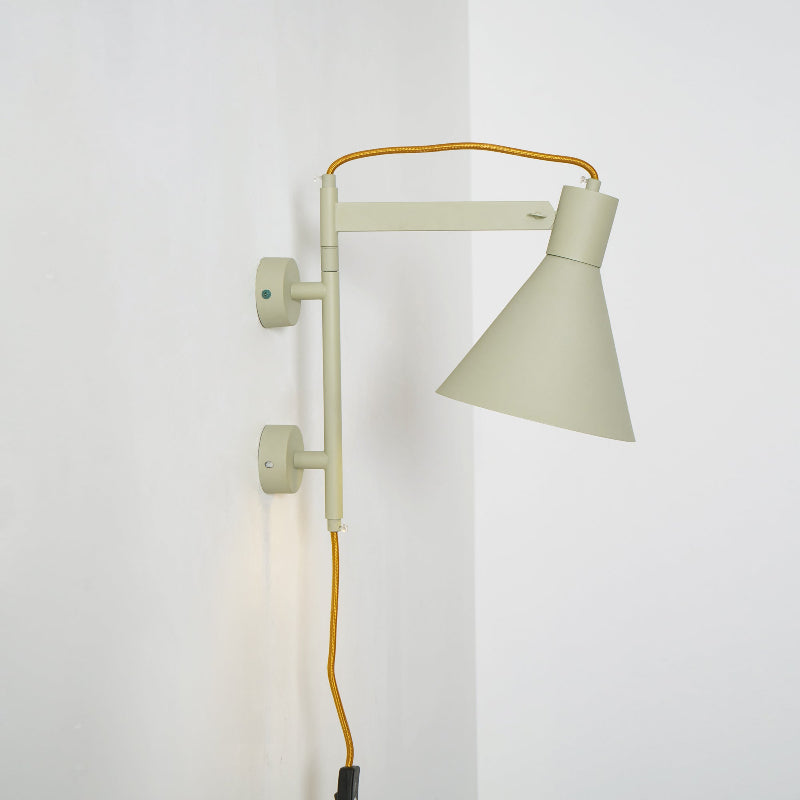 Ivela Moderne Minimaliste Plug-In Métal Applique Murale