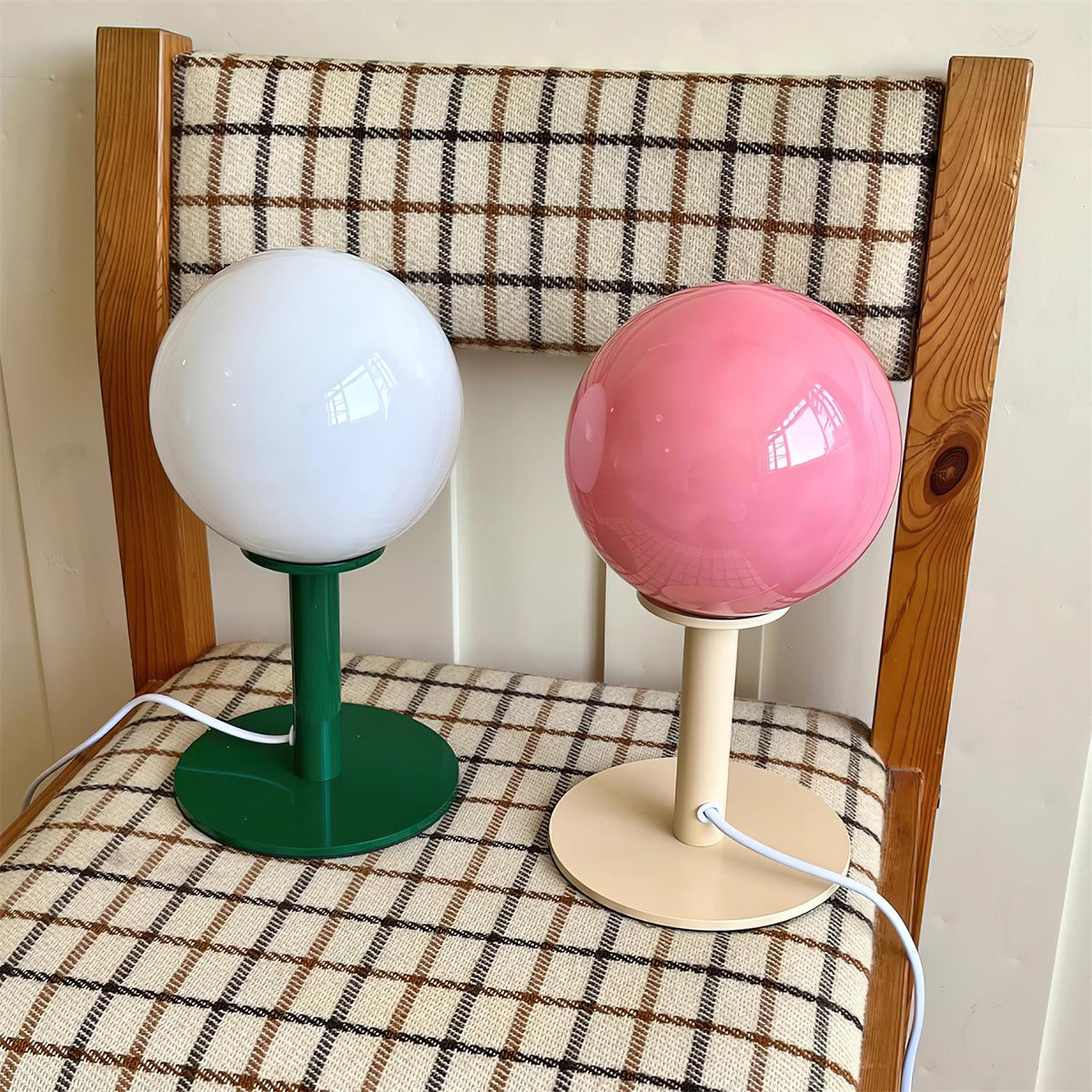 Viraoiella Lampe de Table