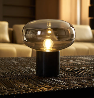 Rova Lampe de Table en Marbre Industriel