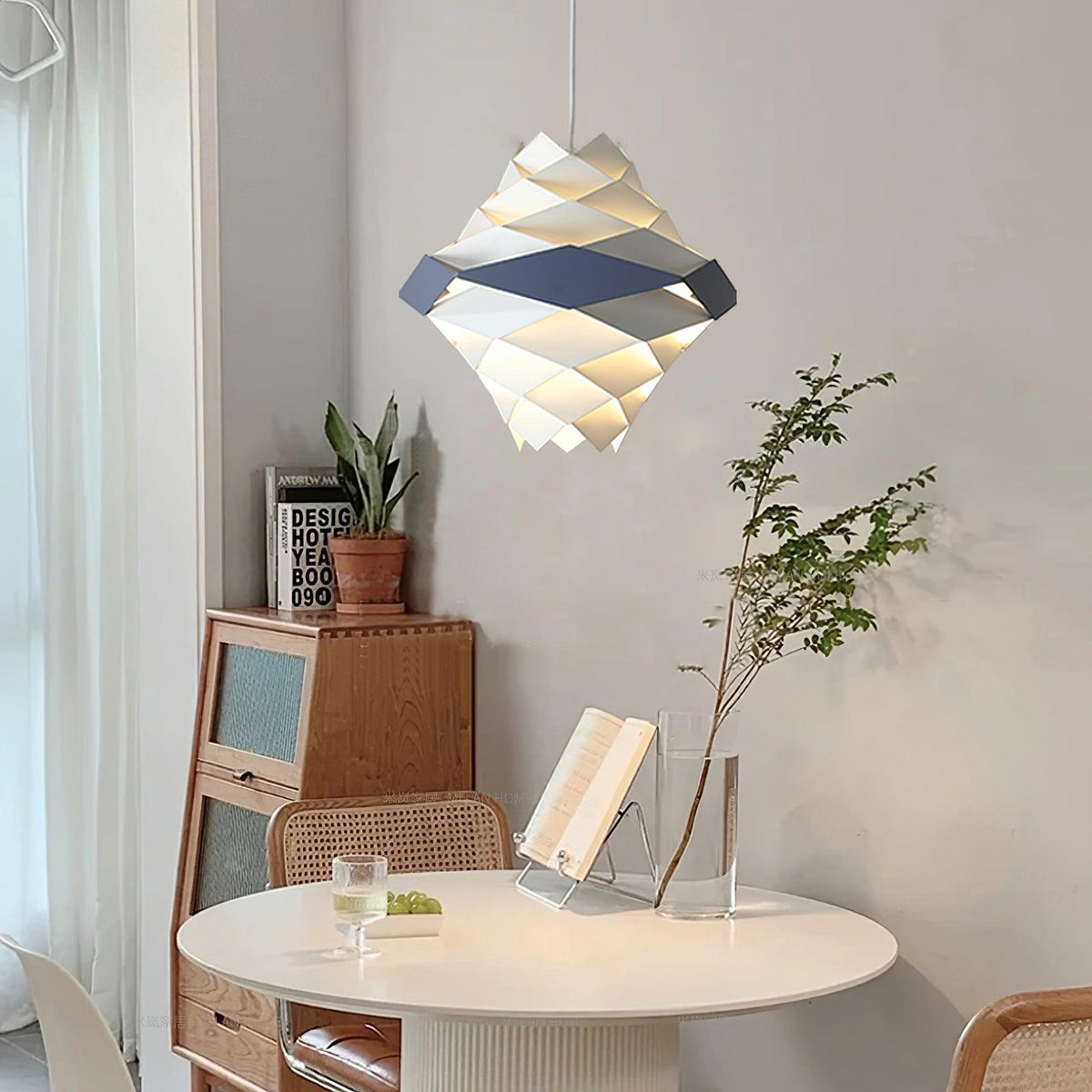 Kelliana Suspension Moderne