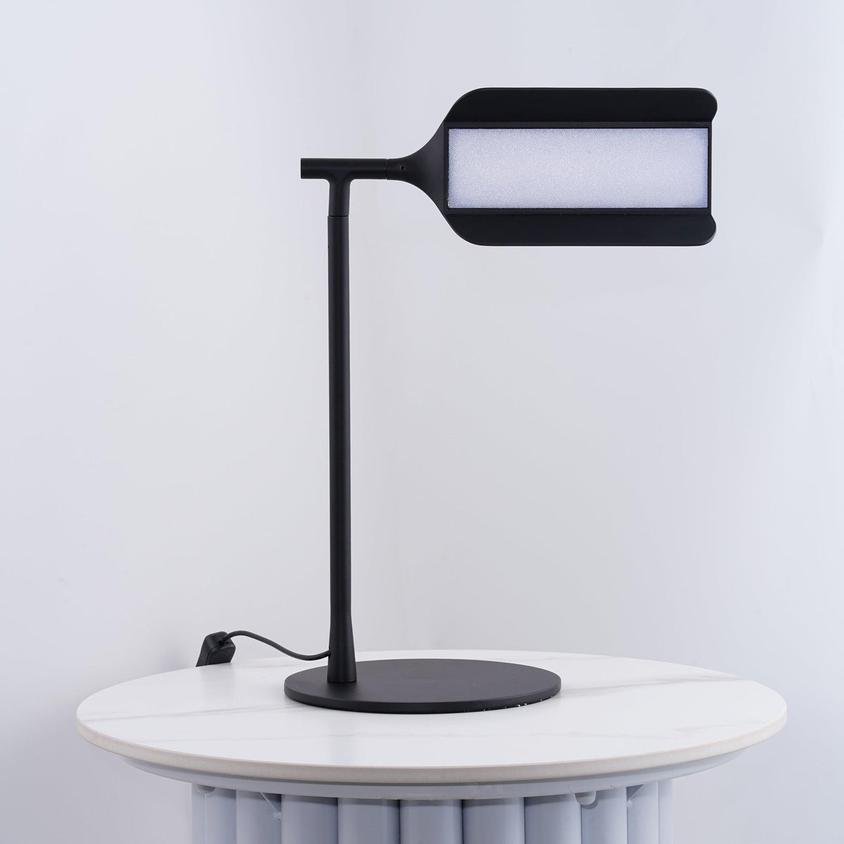 Cilorn Lampe de Table Acrylique Minimaliste