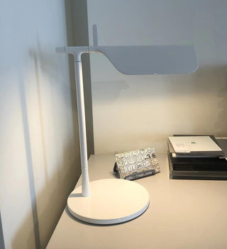 Cilorn Lampe de Table Acrylique Minimaliste