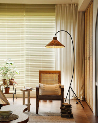 Sombrero Lampadaire en Rotin Arc