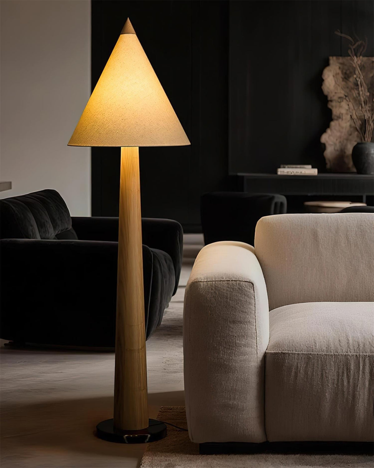 Cone-Gable Lampadaire