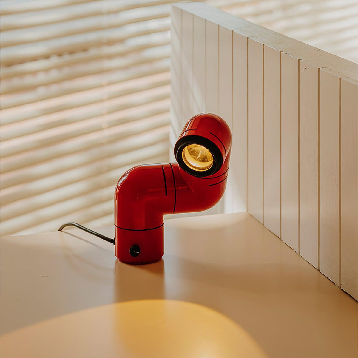 Liorain Lampe de Table en Résine Joueuse
