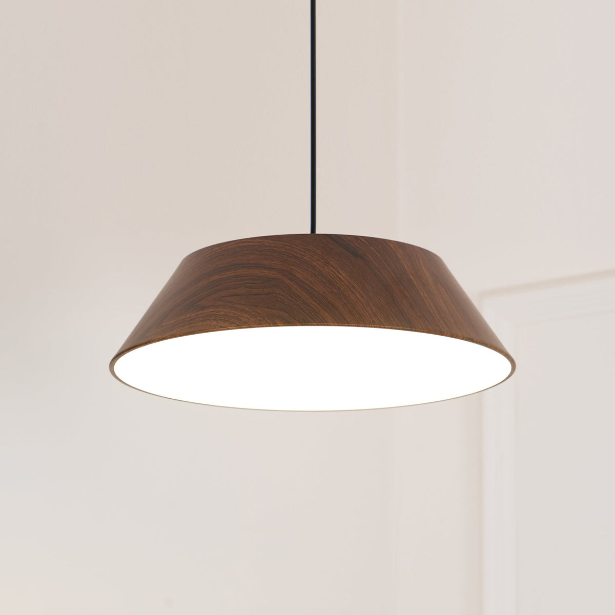 Novain Wood Grain Pendant Light-Neutral Decor