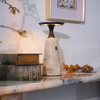 Vespera Lampe de Table en Travertin Sculptural