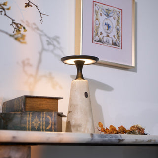 Vespera Lampe de Table en Travertin Sculptural