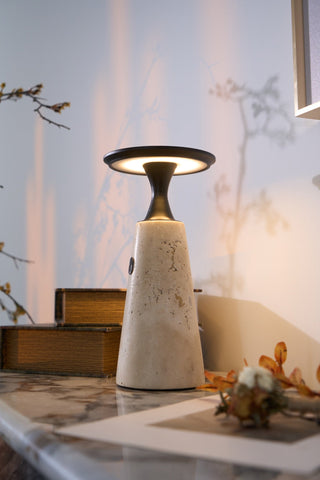 Vespera Lampe de Table en Travertin Sculptural