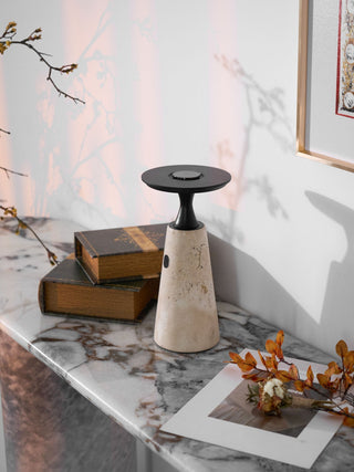 Vespera Lampe de Table en Travertin Sculptural