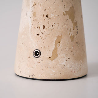 Vespera Lampe de Table en Travertin Sculptural