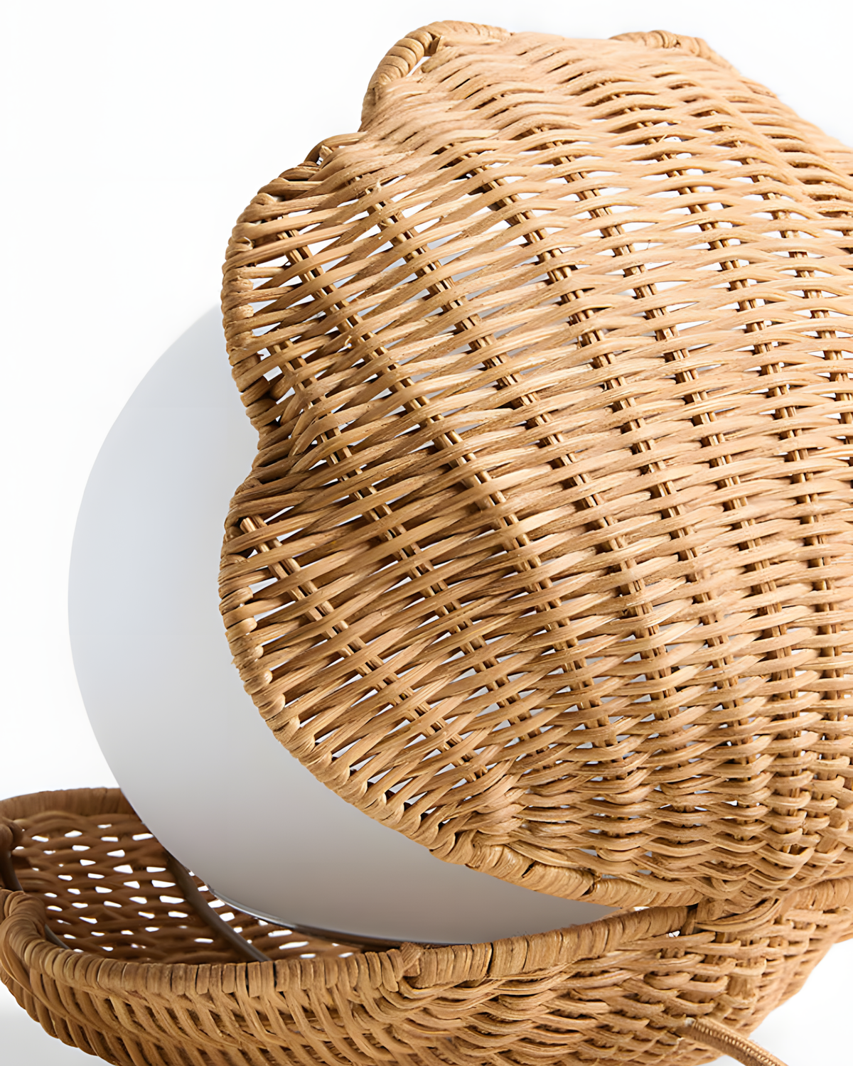 Rivuella Lampe de Table en Coquillage