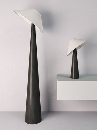 Apex Lampadaire en Bois Taperé