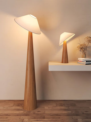 Apex Lampadaire en Bois Taperé