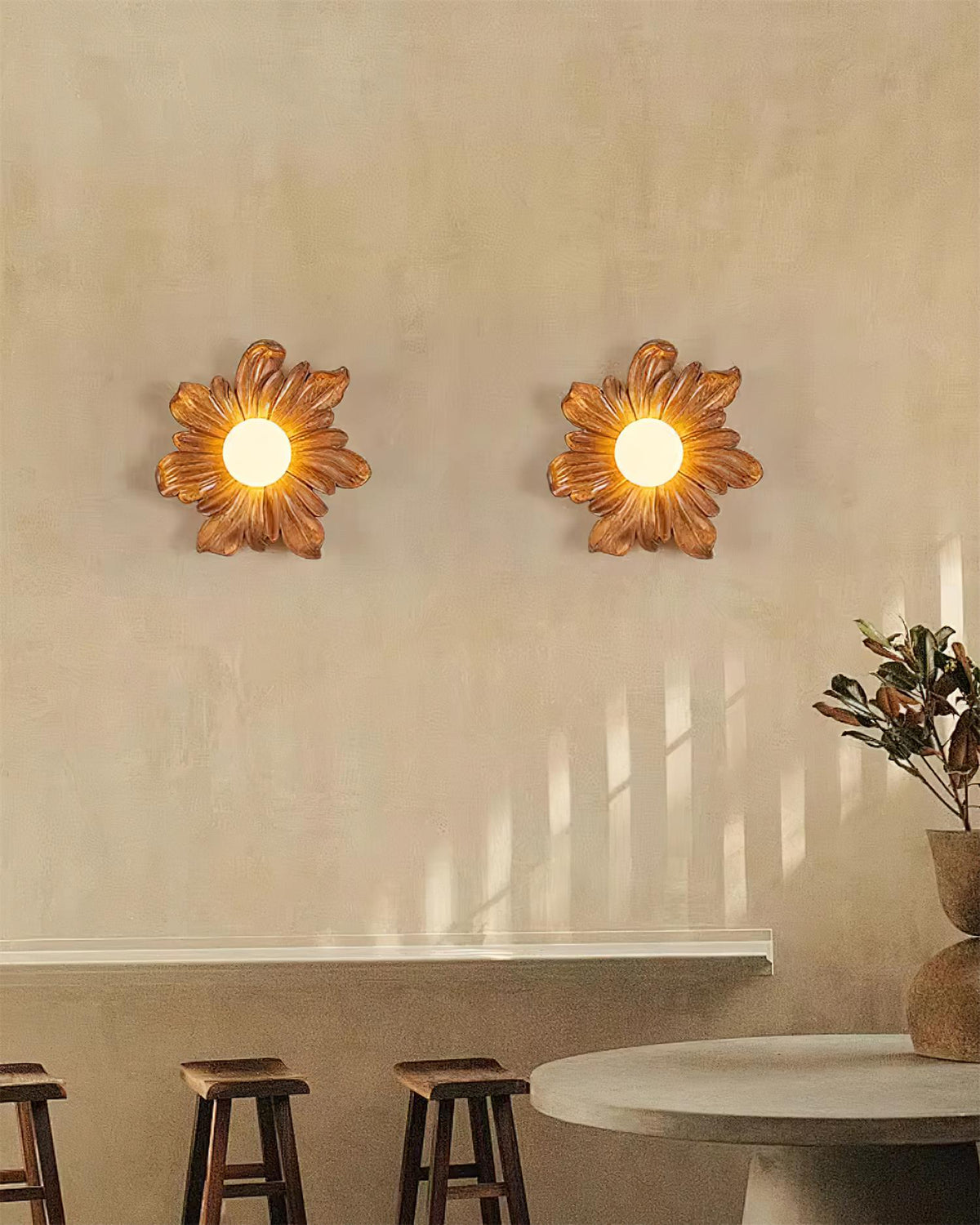 Tina Flower Wall Lamp-Neutral Decor