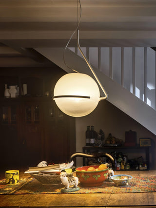 Circular Suspension Minimaliste