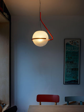 Circular Suspension Minimaliste
