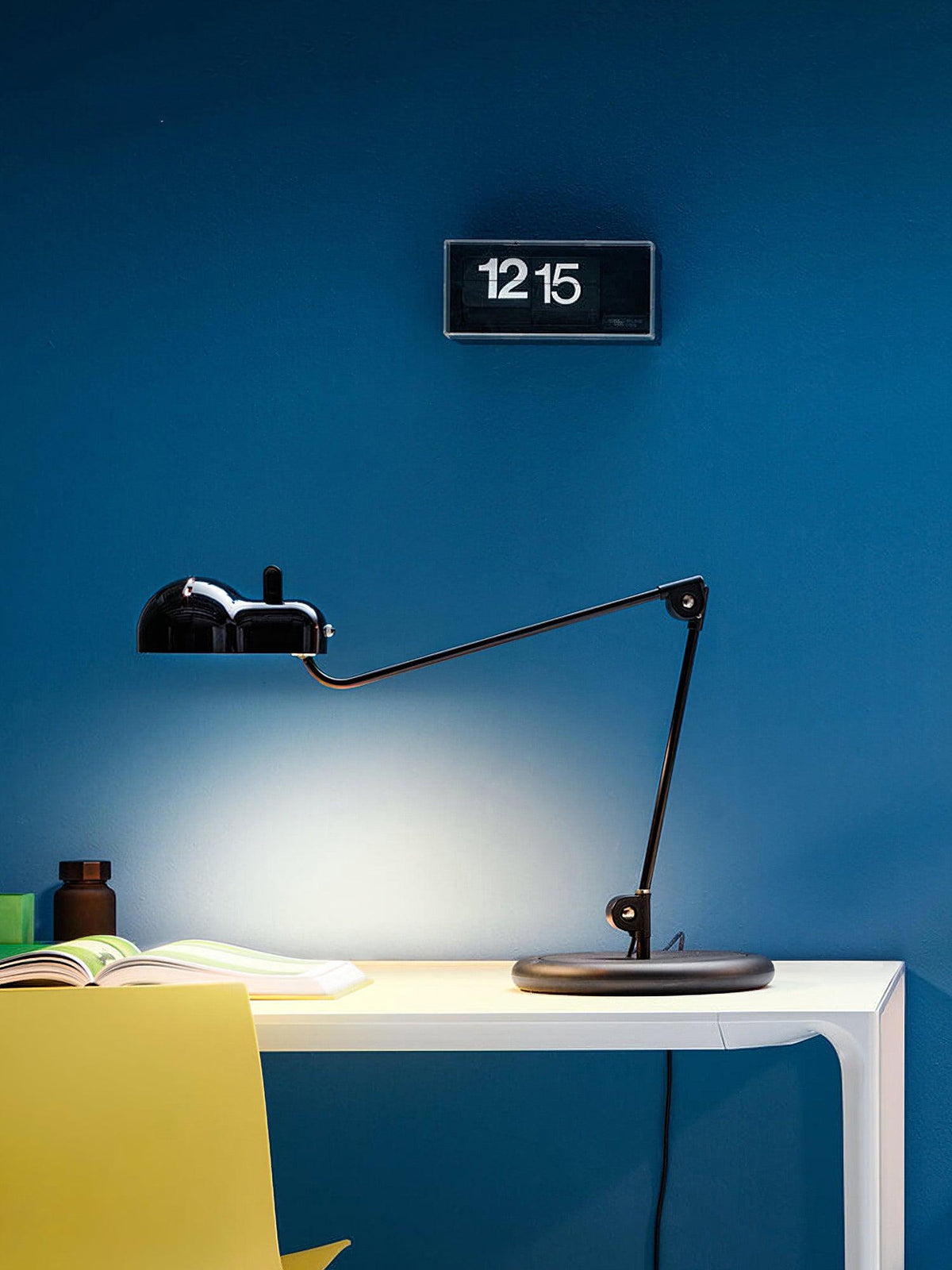 Flaren Lampe de Table en Acier Classique