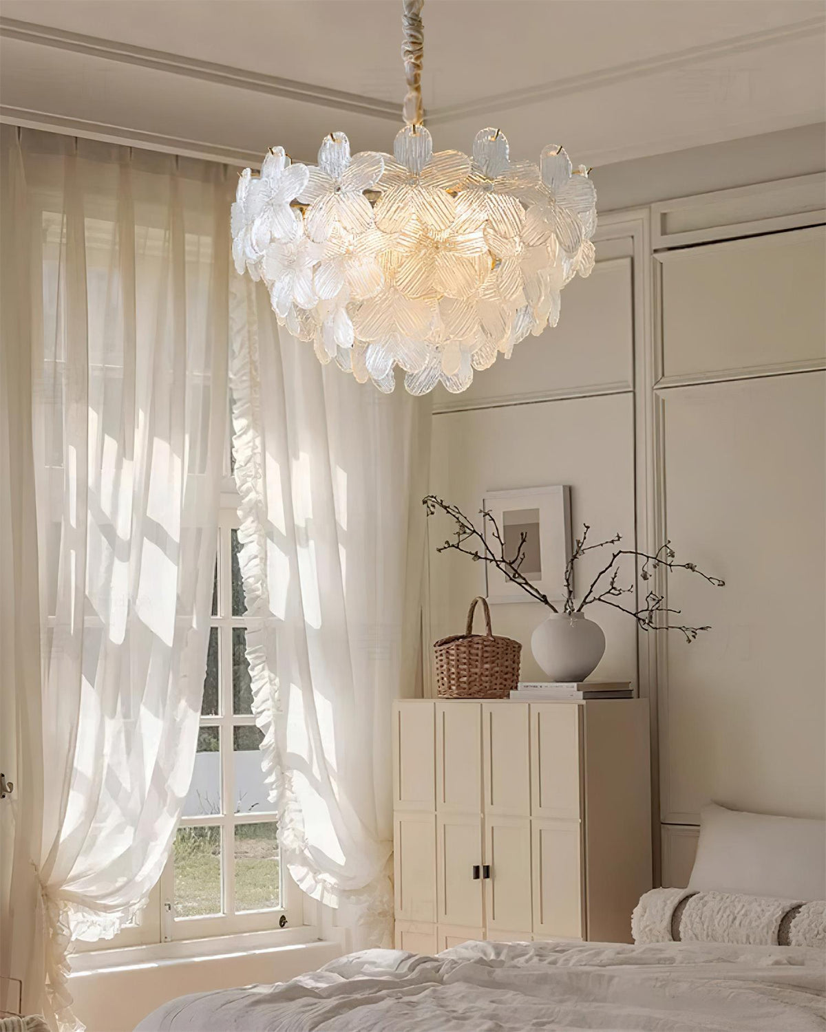 Cavine Pink Glass Flower Chandelier-Neutral Decor
