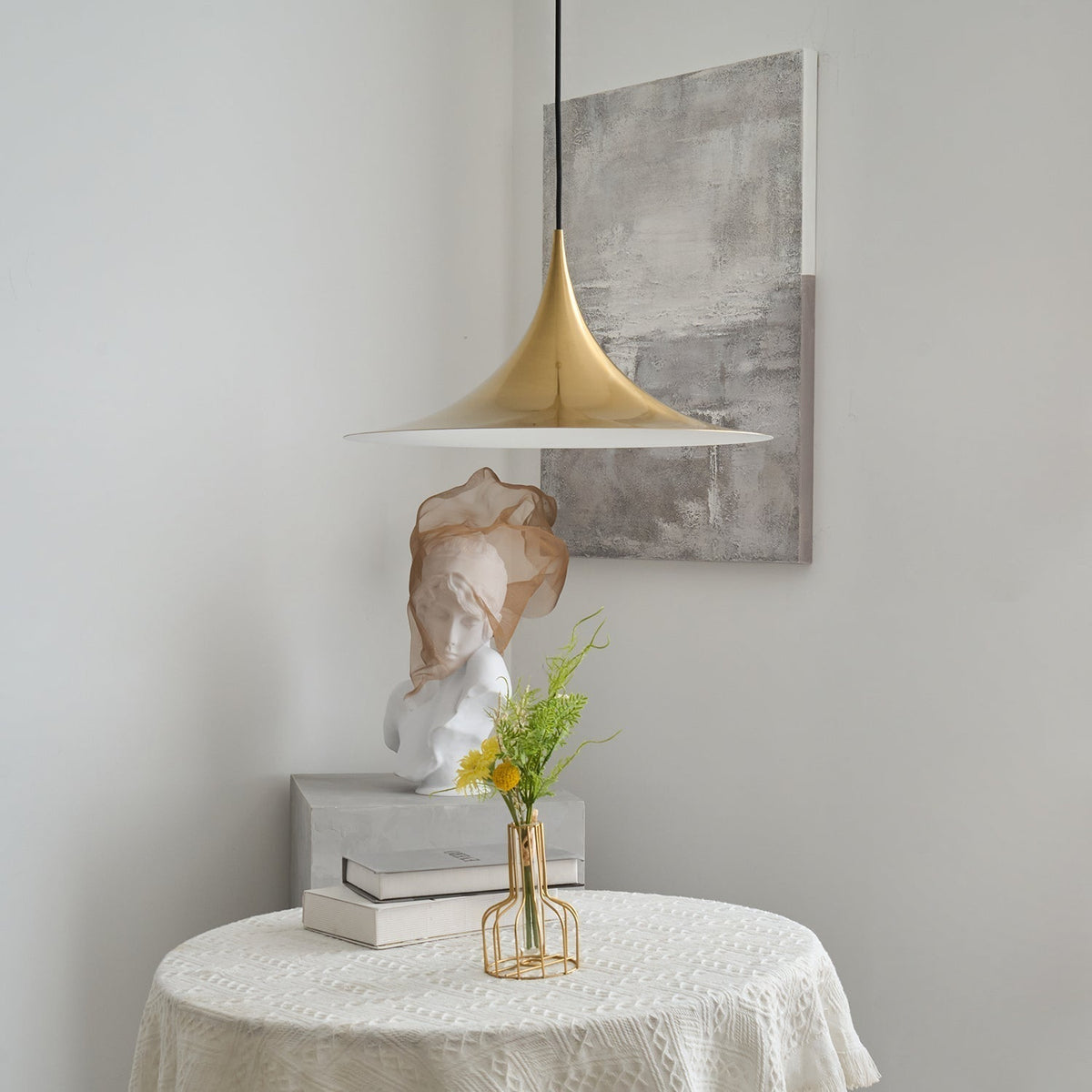 Viro Pendant Lamp Slim Neck and Wide Flare Contemporary Dining-Neutral Decor