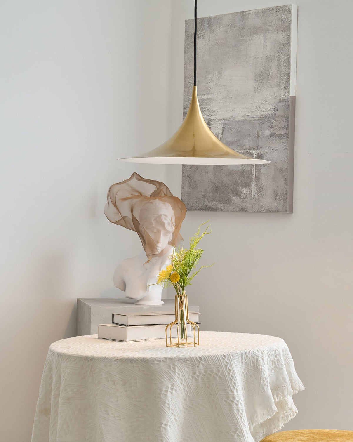 Viro Pendant Lamp Slim Neck and Wide Flare Contemporary Dining-Neutral Decor