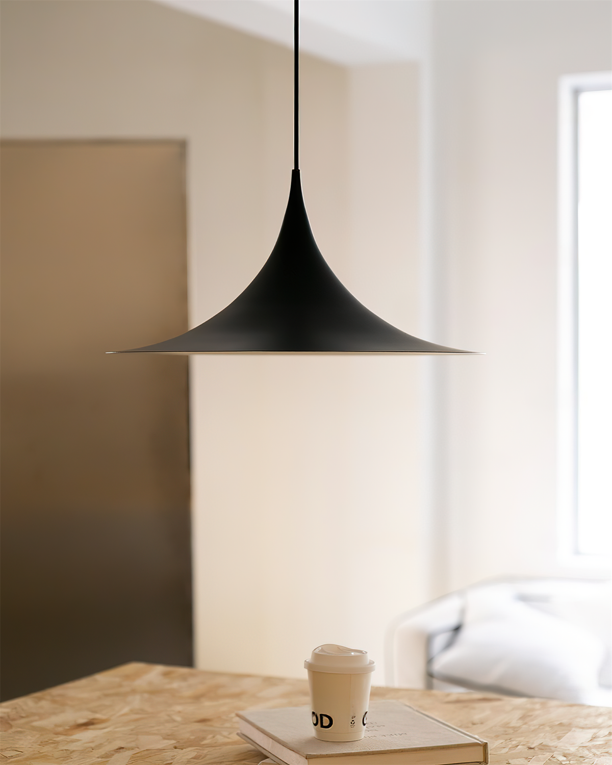 Viro Pendant Lamp Slim Neck and Wide Flare Contemporary Dining-Neutral Decor