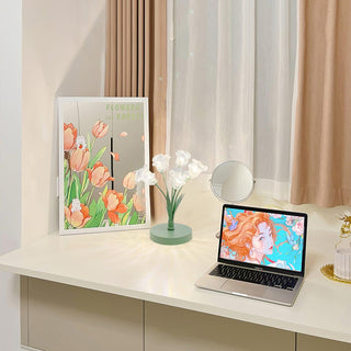 Aurdoril Whimsical Glass Table Lamp-Neutral Decor