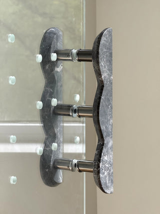 Twin-Curve Pull Handle-Neutral Decor