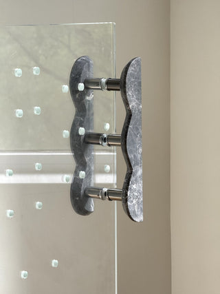 Twin-Curve Pull Handle-Neutral Decor
