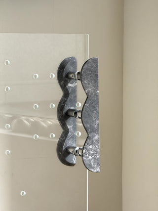 Twin-Curve Pull Handle-Neutral Decor