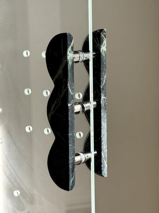 Twin-Curve Pull Handle-Neutral Decor