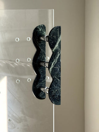 Twin-Curve Pull Handle-Neutral Decor