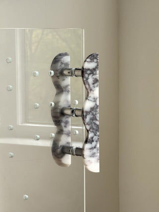 Twin-Curve Pull Handle-Neutral Decor