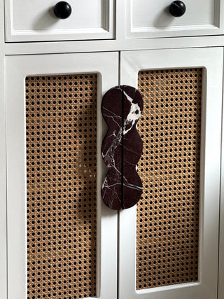 Twin-Curve Pull Handle-Neutral Decor