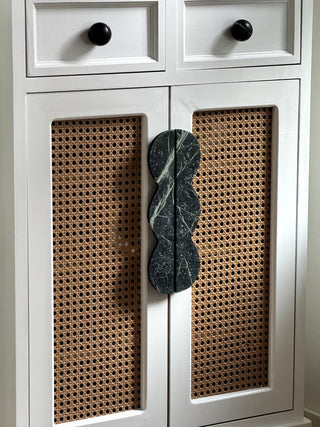 Twin-Curve Pull Handle-Neutral Decor