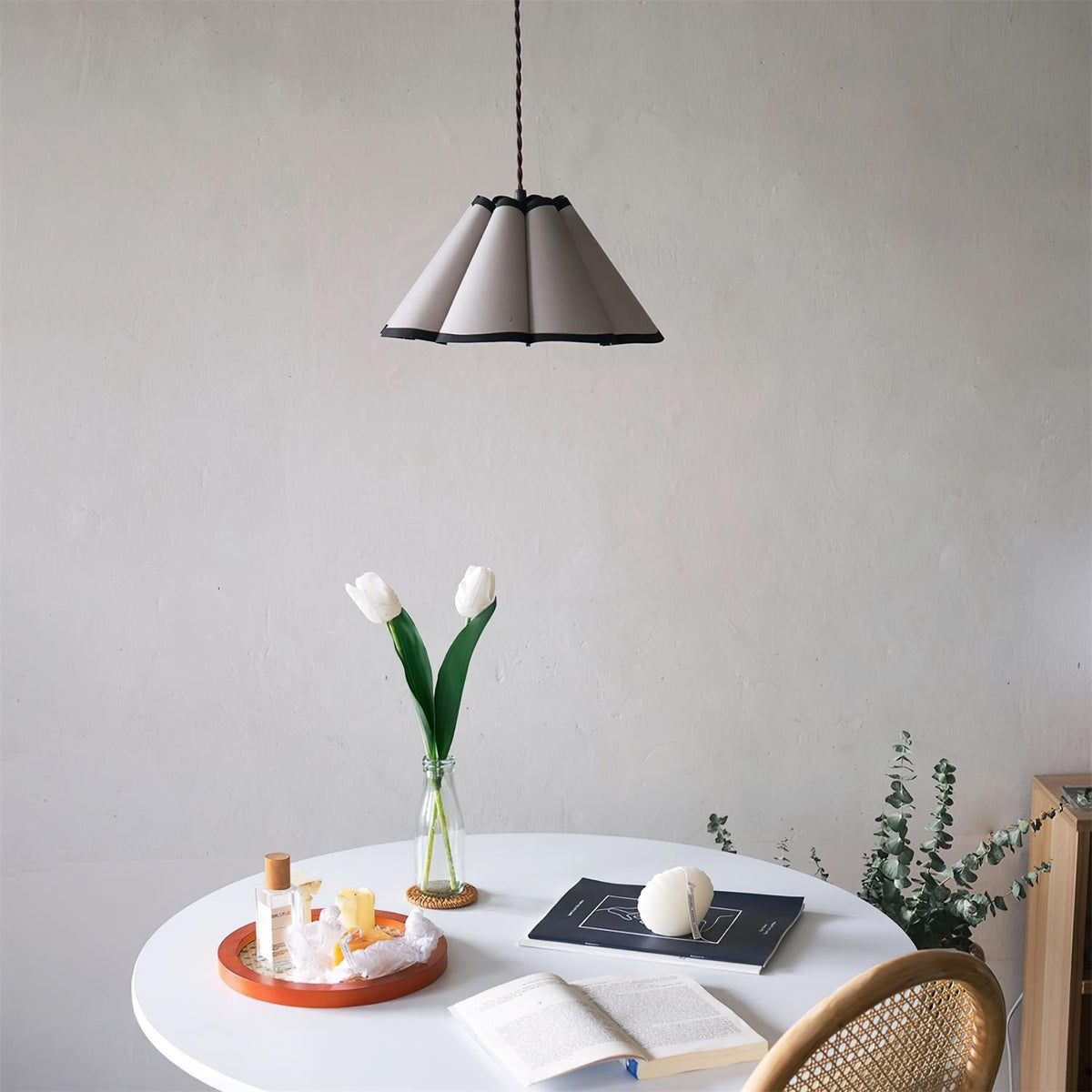 Velenaine Suspension